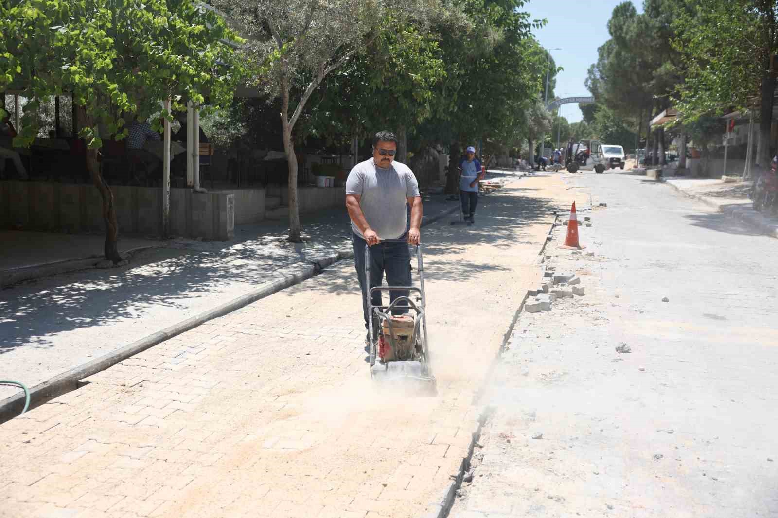 Didim Balat Mahallesi&rsquo;nde &ccedil;alışmalar s&uuml;r&uuml;yor