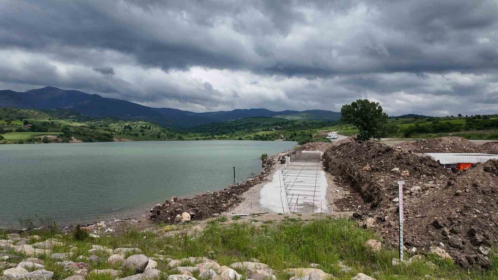 Gediz Muhipler g&ouml;leti yaşam alanına d&ouml;n&uuml;ş&uuml;yor