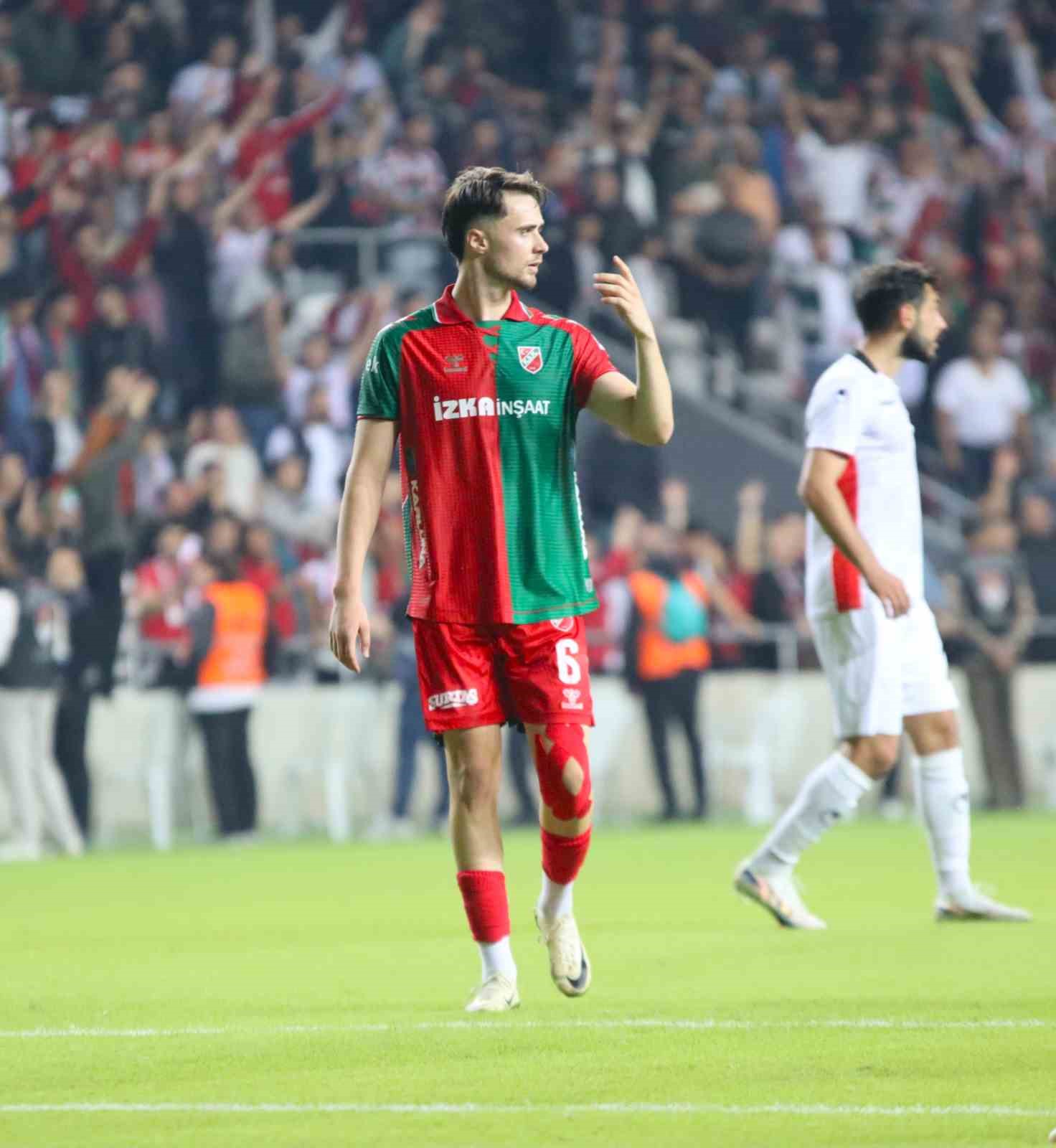 Karşıyaka, Alpay Eroğlu&rsquo;nu gelecek sezon kadroda d&uuml;ş&uuml;n&uuml;yor
