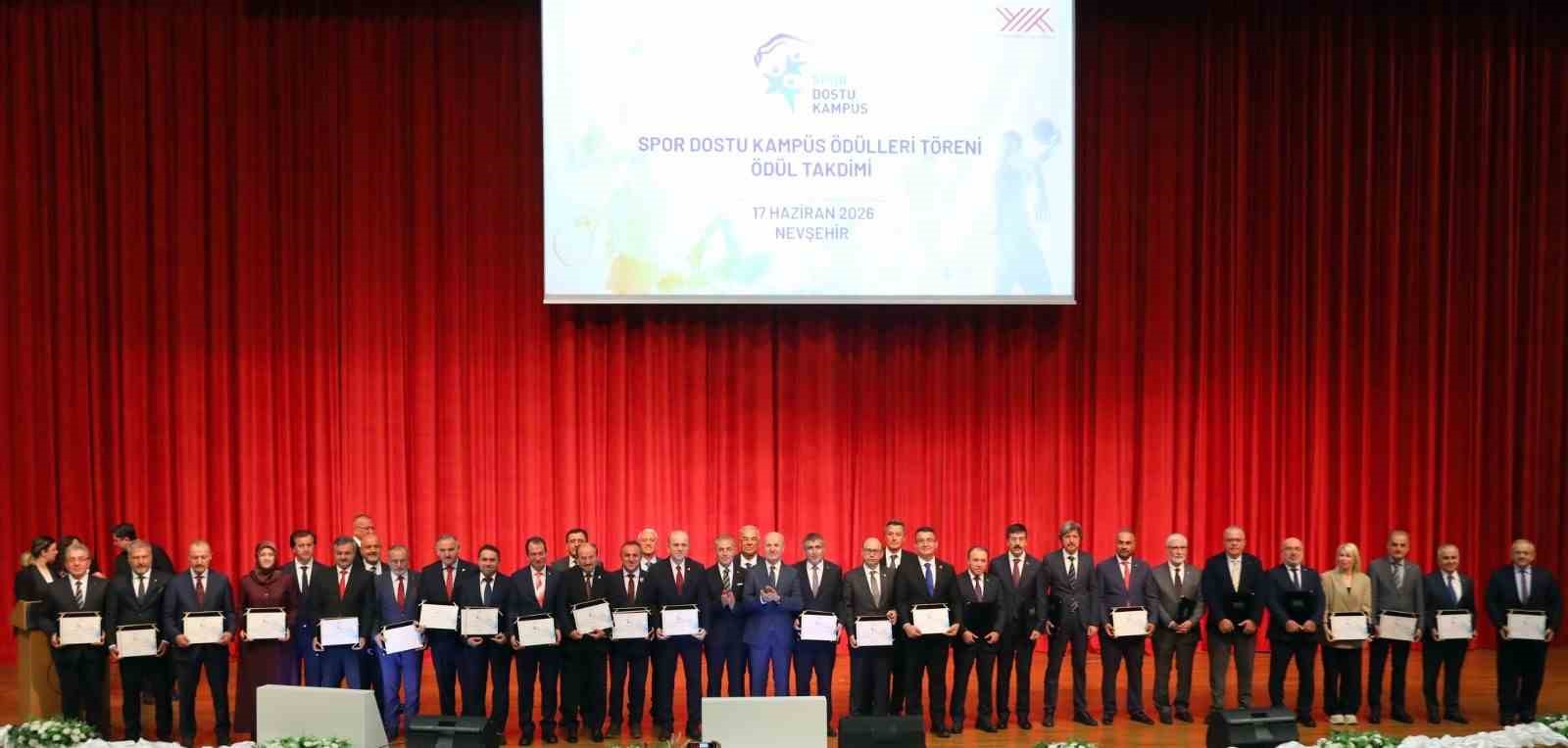 Y&Ouml;K&rsquo;ten Sakarya &Uuml;niversitesi&rsquo;ne "Spor Dostu Kamp&uuml;s" &ouml;d&uuml;l&uuml;