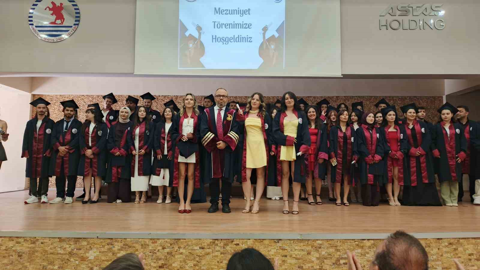 OM&Uuml; Bafra Turizm Fak&uuml;ltesi ve MYO&rsquo;da mezuniyet coşkusu