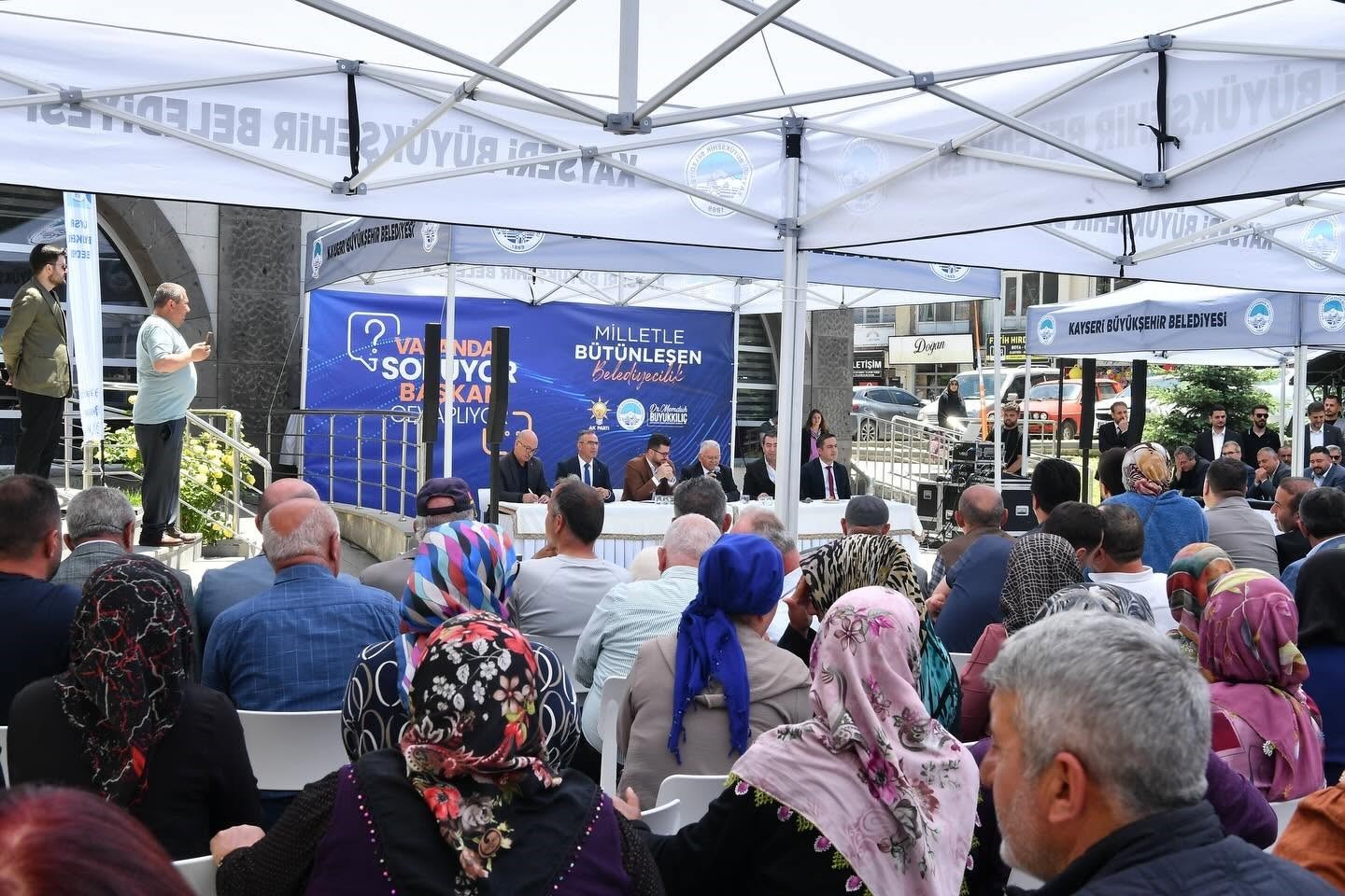 Başkan B&uuml;y&uuml;kkılı&ccedil;&rsquo;tan B&uuml;nyanlılara: "Emrinizdeyiz, hizmetinizdeyiz"