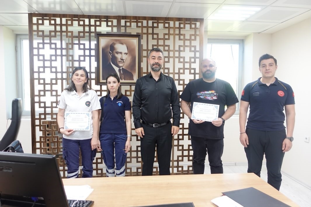 Eskişehir&rsquo;de başarılı Acil Sağlık ekiplerine başarı ve teşekk&uuml;r belgesi verildi