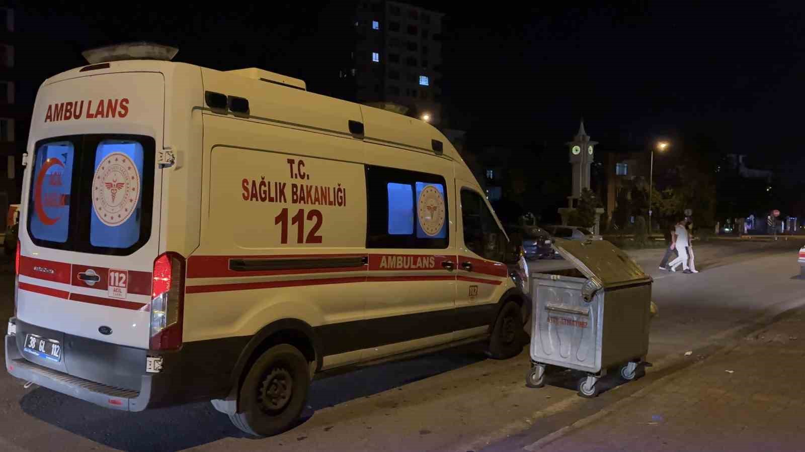 Kayseri&rsquo;de &ccedil;ocuklar arasında bı&ccedil;aklı kavga: 1 yaralı, 1 g&ouml;zaltı