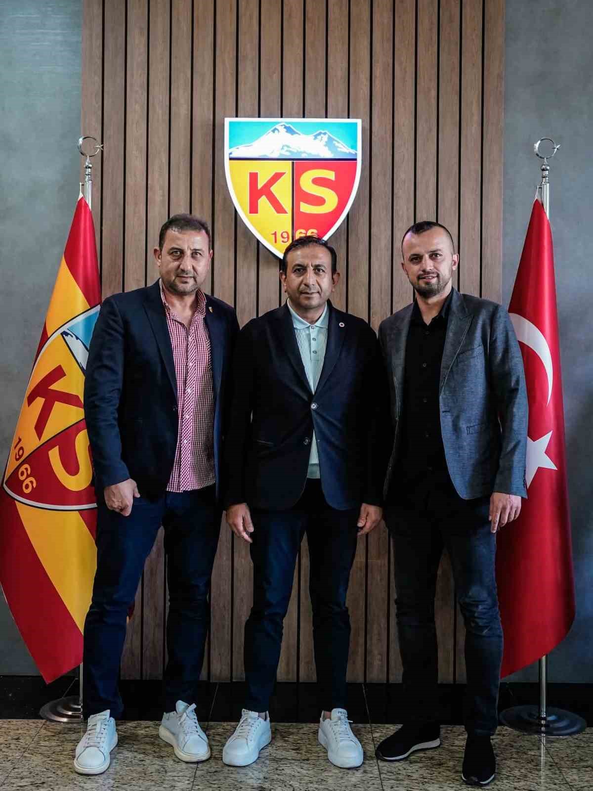 İlhan Parlak, Kayserispor&rsquo;da genel koordinat&ouml;rl&uuml;k g&ouml;revine getirildi