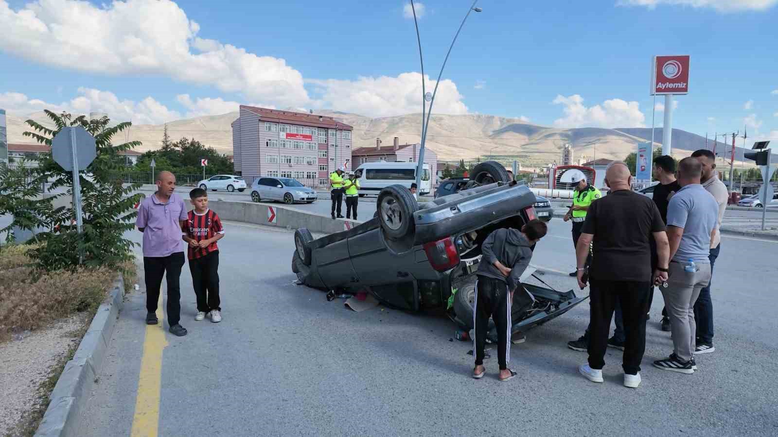 Niğde’de otomobil takla attı: 1 yaralı