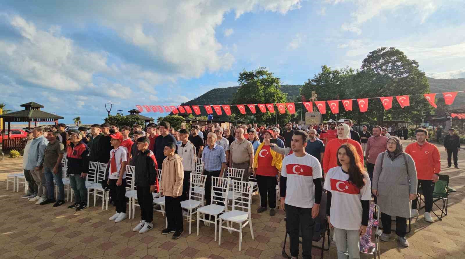 Milli ma&ccedil; heyecanı Kastamonu&rsquo;da dev ekranda yaşandı