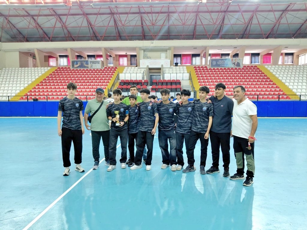Porsuk Spor Salonu&rsquo;nda 2. K&uuml;me Futsal Gen&ccedil; A Erkekler m&uuml;sabakaları tamamlandı