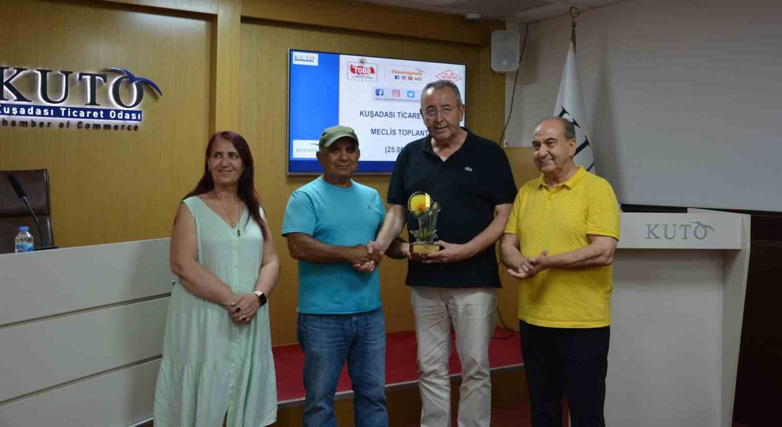 KUTO&rsquo;dan EKODOSD&rsquo;a teşekk&uuml;r plaketi
