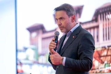 Bakan Bayraktar: "T&uuml;rkiye tarihinin en b&uuml;y&uuml;k rezervini keşfederek Gabar&rsquo;da petrol &uuml;retiyor"
