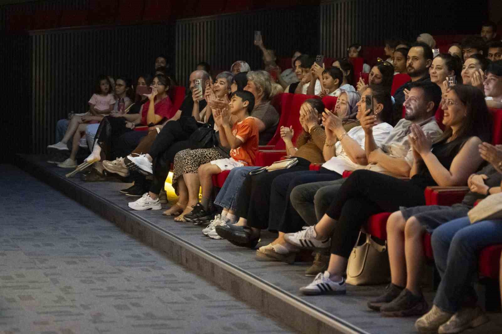 Mersin&rsquo;de tiyatro kursları yıl sonu g&ouml;sterileriyle tamamlandı