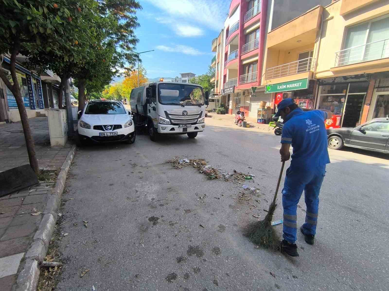 Aydın Büyükşehir Belediyesi’nden Didim ve Kuşadası’nda bayram çalışması