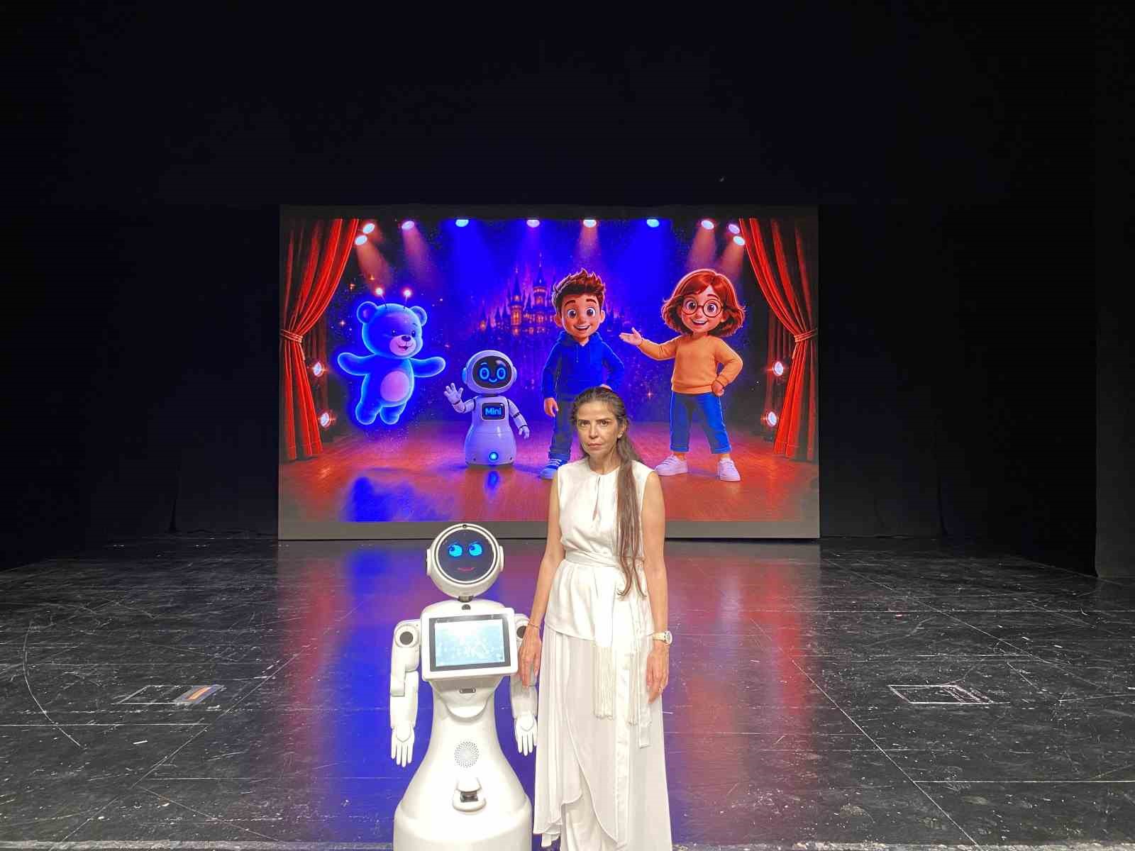 T&uuml;rkiye&rsquo;nin ilk &ccedil;ocuk robot tiyatrosu ekimde sahnelerde