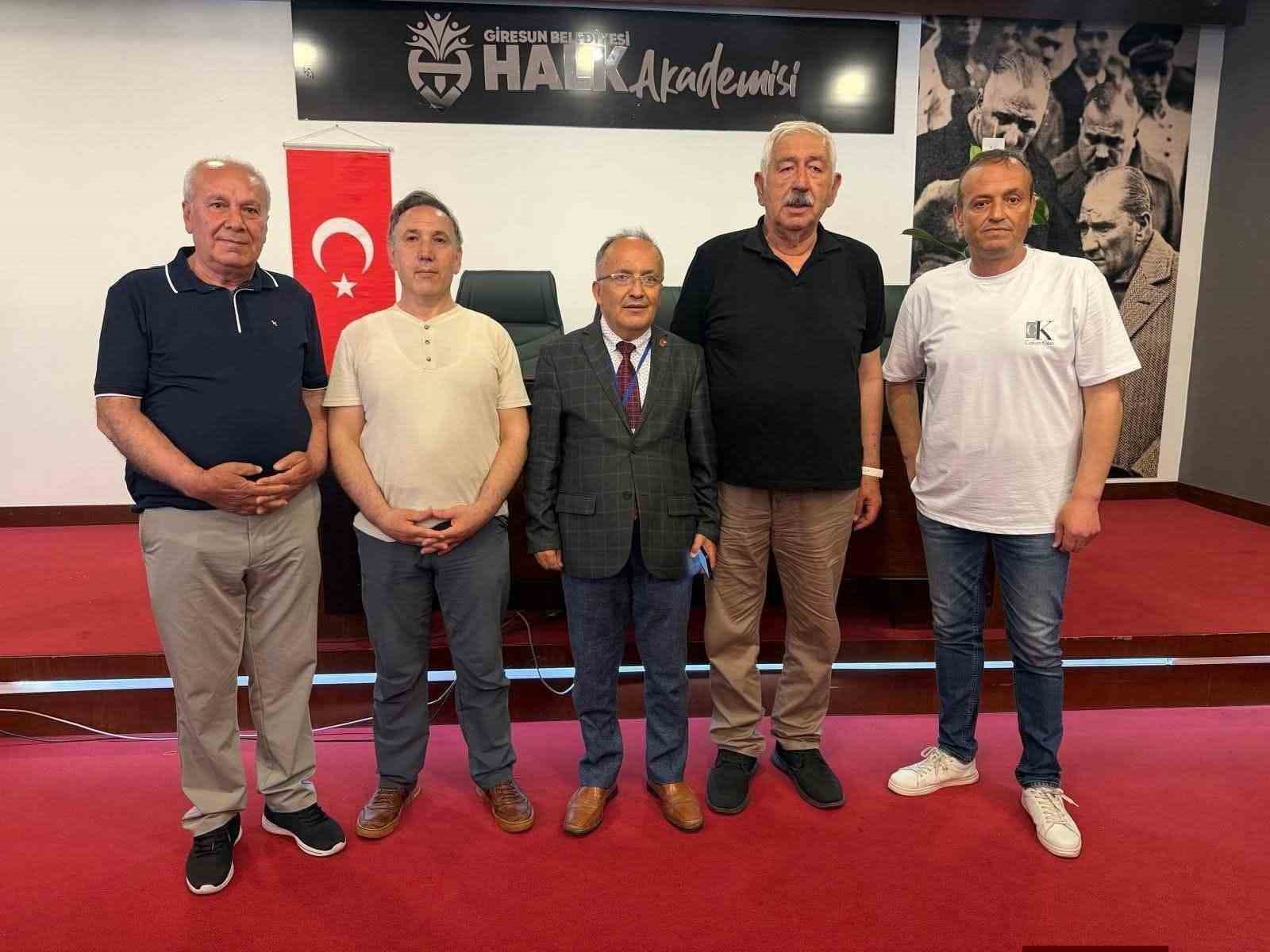 Giresun Gazeteciler Derneği&rsquo;nde Bekir Bayram g&uuml;ven tazeledi
