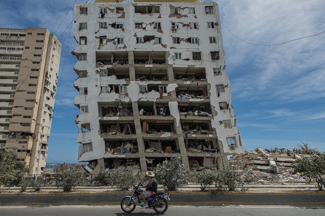 Venezuela’da can kaybı bin 450’ye yükseldi