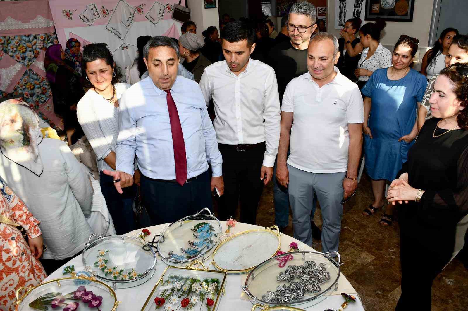 Silifke Halk Eğitimi Merkezi sergisi a&ccedil;ıldı