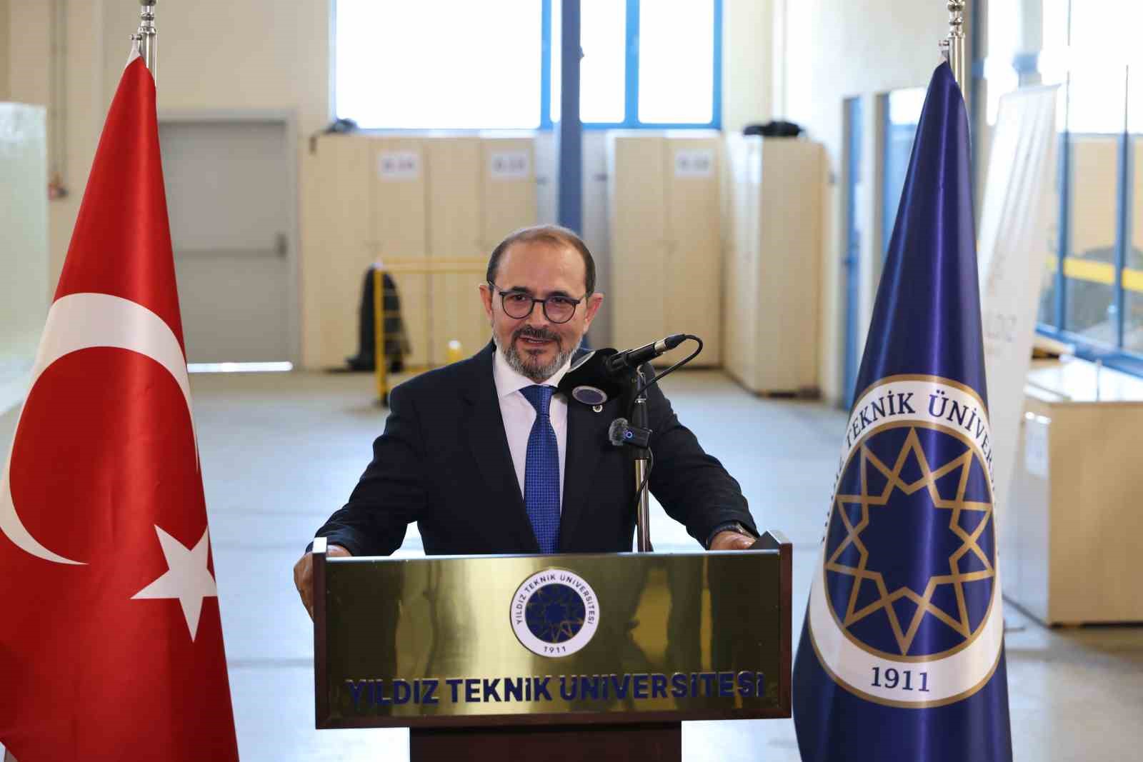 Deniz teknolojilerinde stratejik hamle: Hidrodinamik Laboratuvarı bilim insanları ve sekt&ouml;r&uuml;n hizmetinde