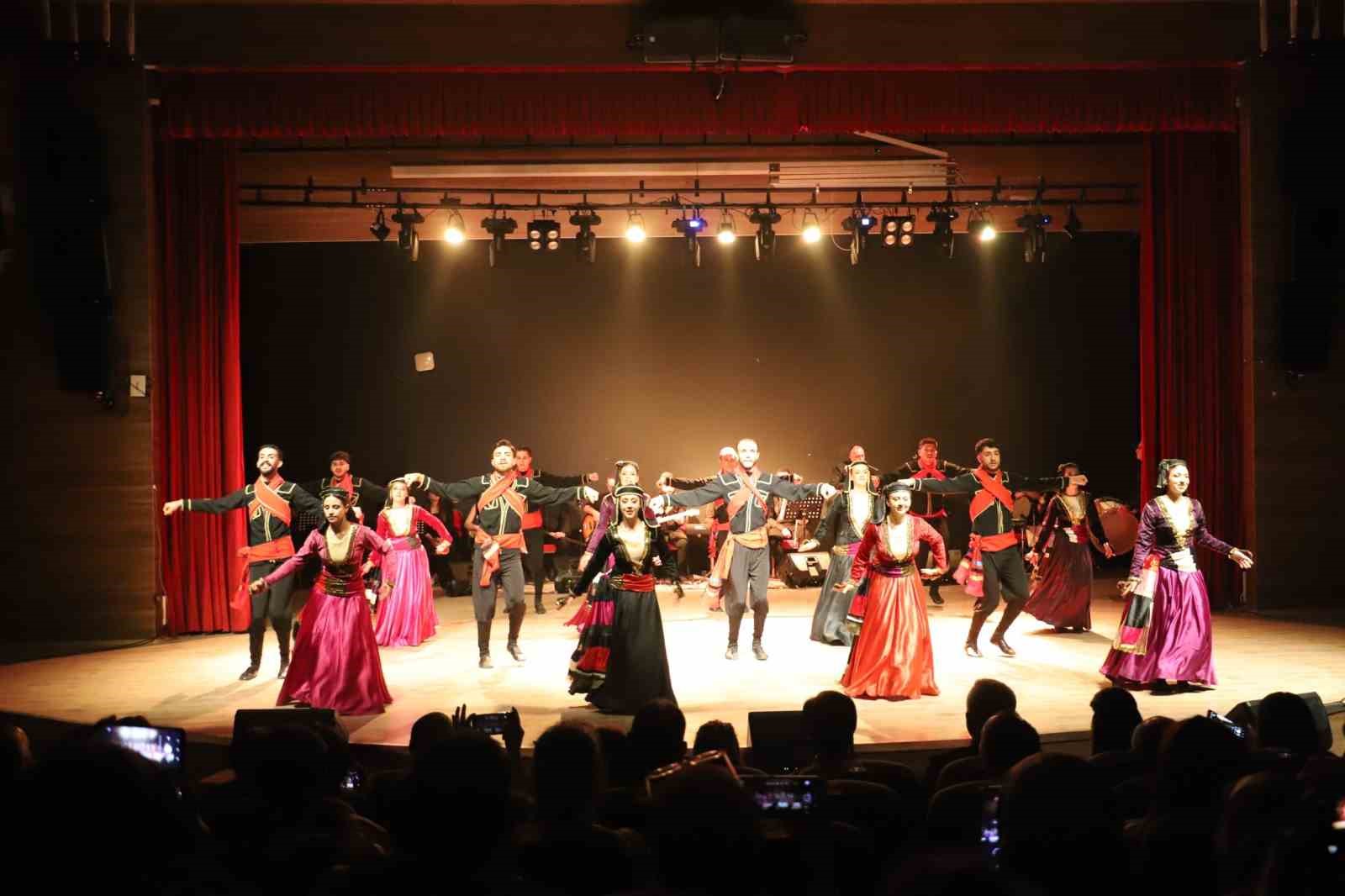 K&uuml;r Nehri&rsquo;nin kadim hafızası sanatın estetiğiyle buluştu: AR&Uuml;&rsquo;de "K&uuml;lt&uuml;r Nehri K&uuml;r" esintisi