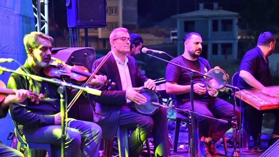 28. Yeşilyurt K&uuml;lt&uuml;r, Spor ve Kiraz Festivali&rsquo;nde t&uuml;rk&uuml; dolu gece