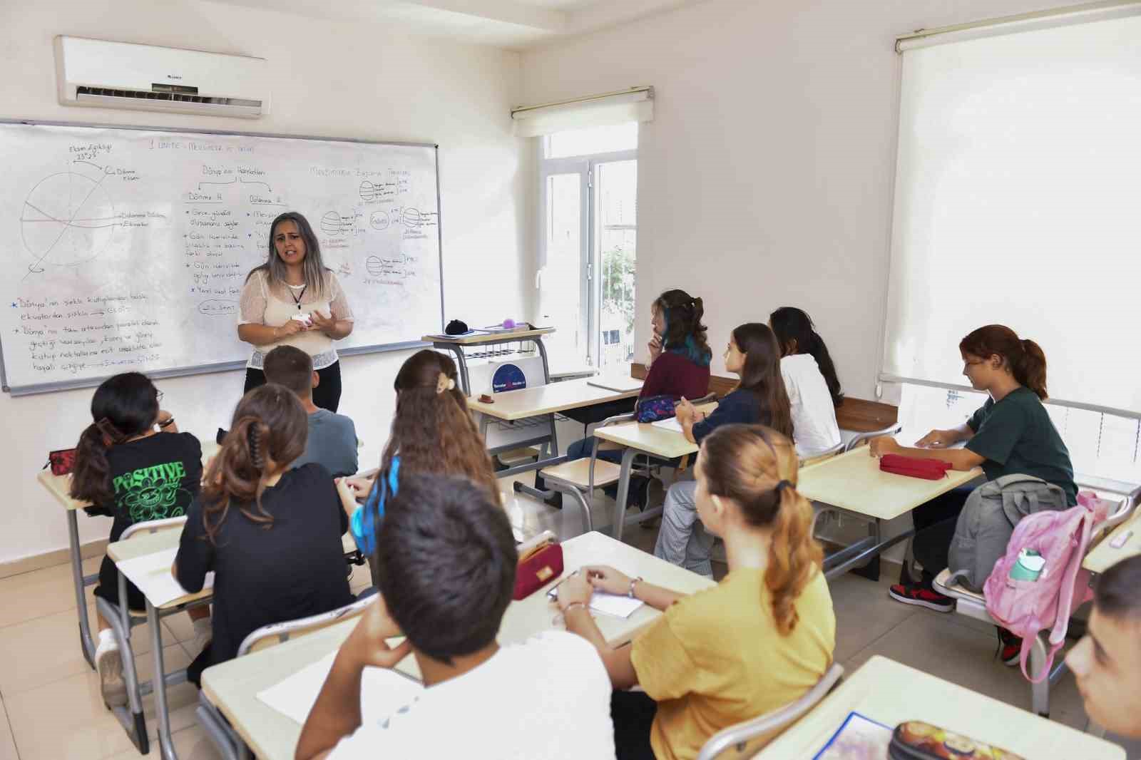 Mersin&rsquo;de uzmanlardan LGS&rsquo;ye girecek &ouml;ğrencilere &ouml;neriler